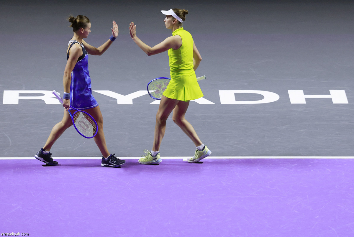 ميرتنز وكوديرميتوفا تتوجان