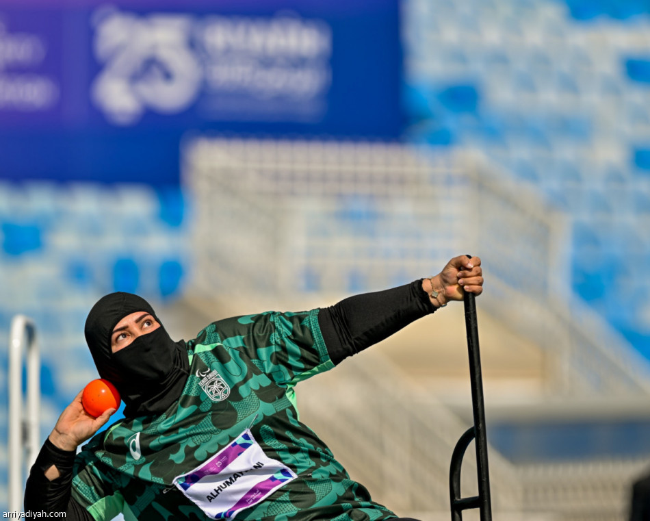 بخيت وناضا يخطفان برونز الوثب والجلة