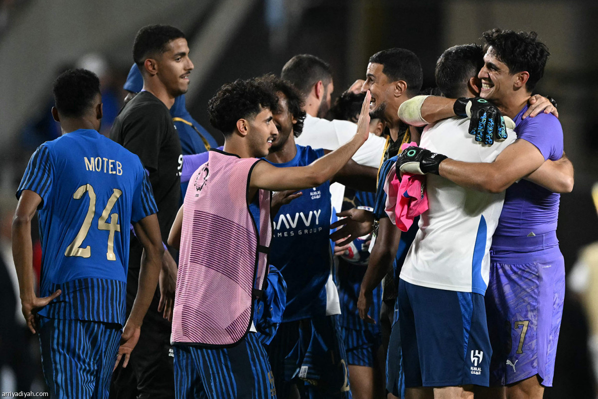 المجد «أزرق»