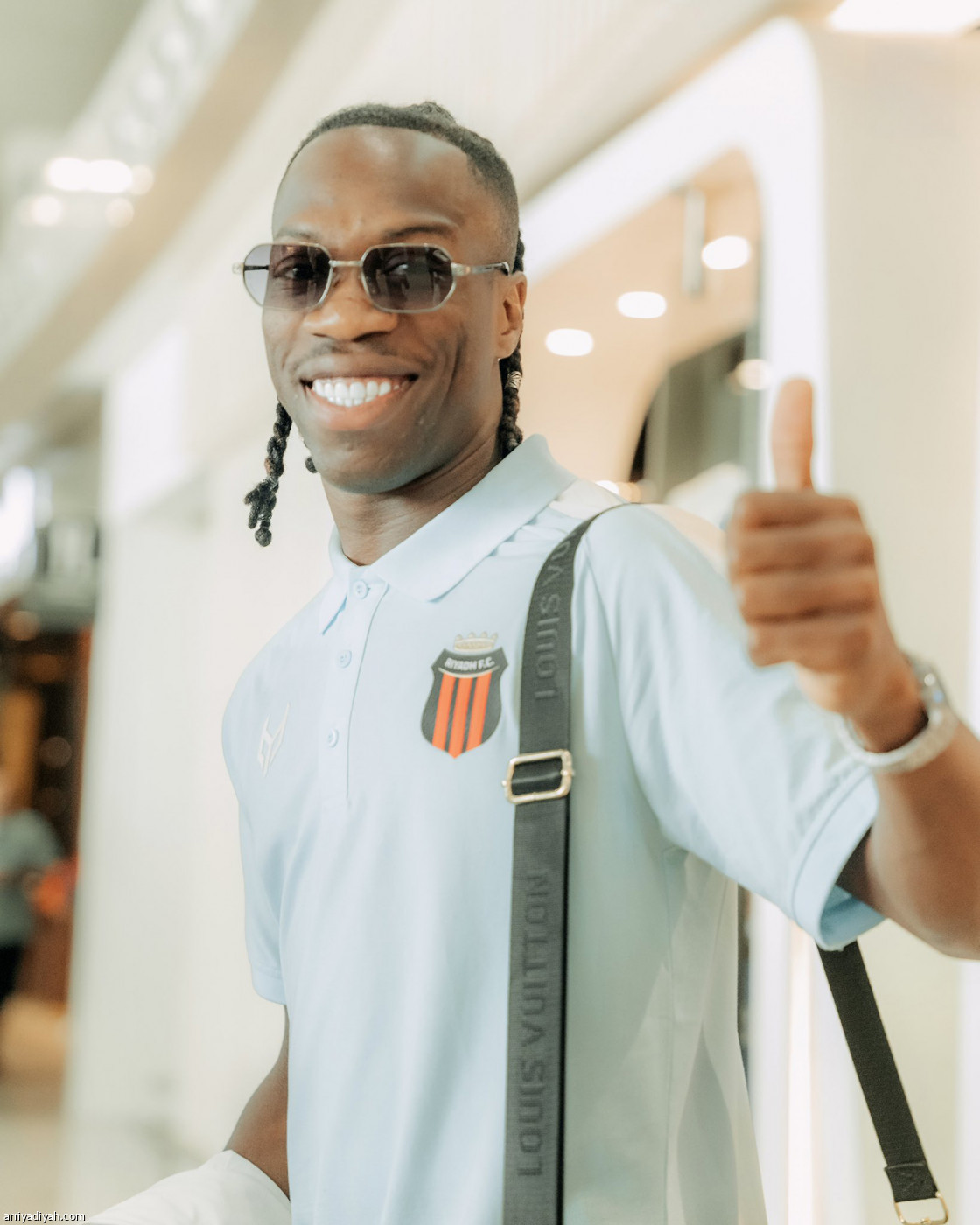 الرياض يطير إلى جدة