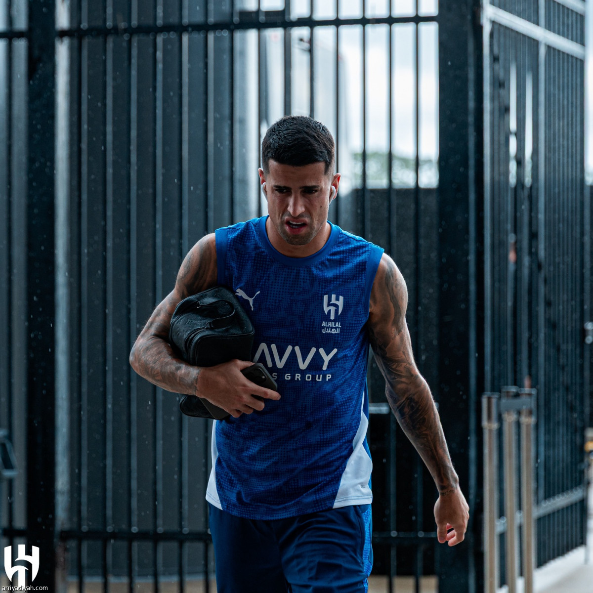 تدريب تحت المطر