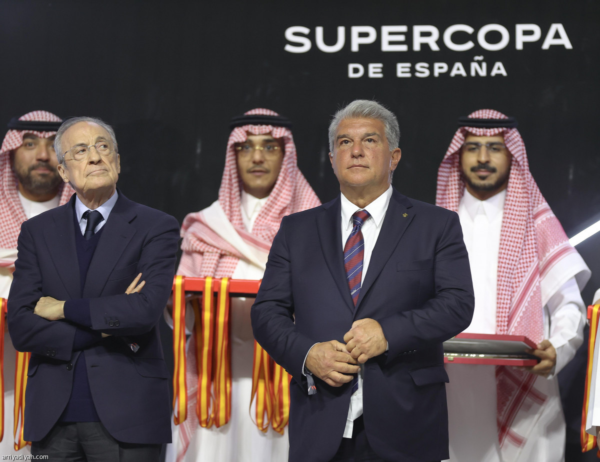 مشاهد من التتويج