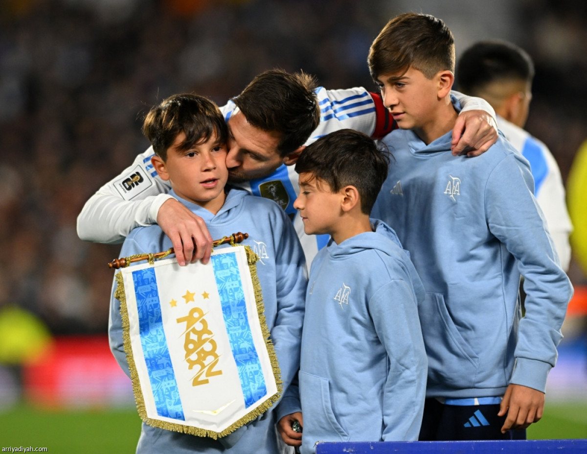 الأسطورة يودع